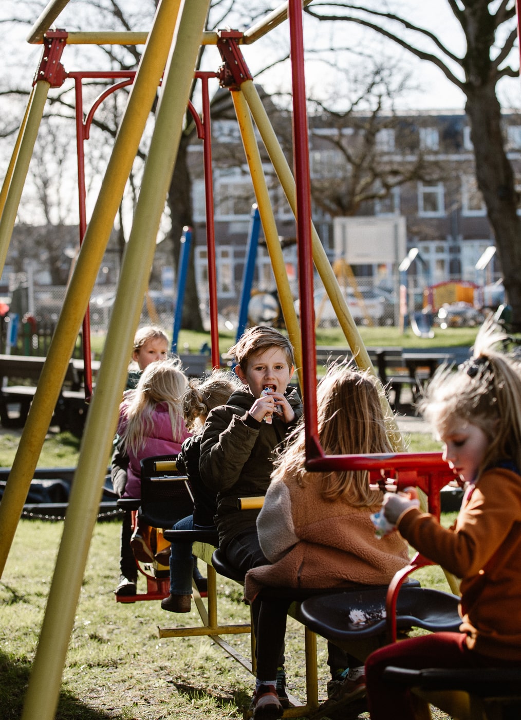 Speelpoort schommel speeltuin